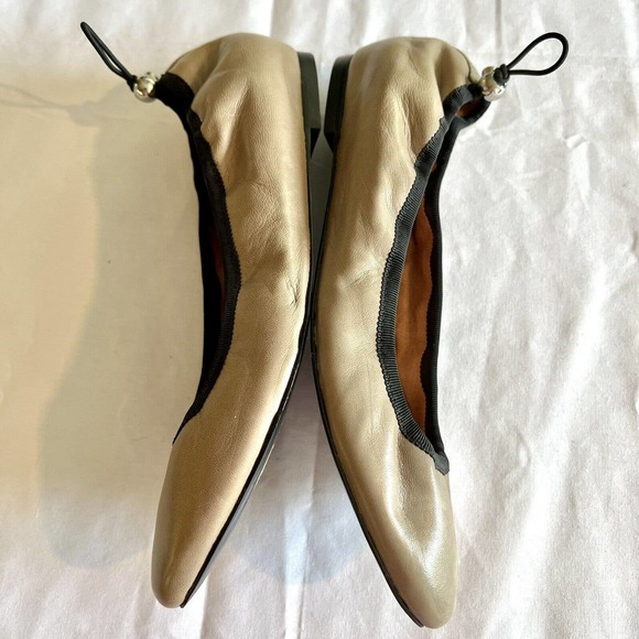 Vince Camuto Size 6 Jemilla Ballet Flat Beige Tan Nude Embossed Leather Shoes - Picture 10 of 15